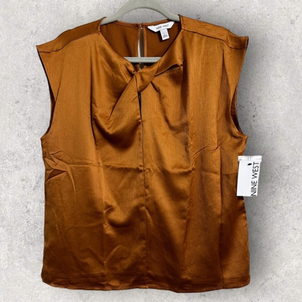 *NWT*‎ Women's Nine West Twist-Neck Blouse Size L - Picture 2 of 6